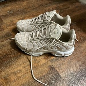 To air max plus